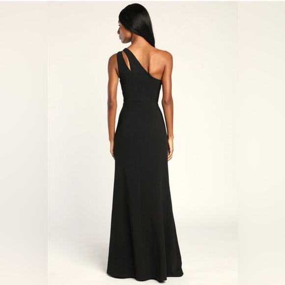 Lulus One-Shoulder Black Maxi Dress with Back Cutout – Size Small – NWT - Picture 4 of 11